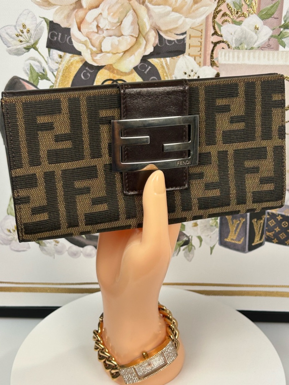 FENDI Zuchino Signature Flap Long Wallet ๐โค๏ธ - Picture 8 of 16